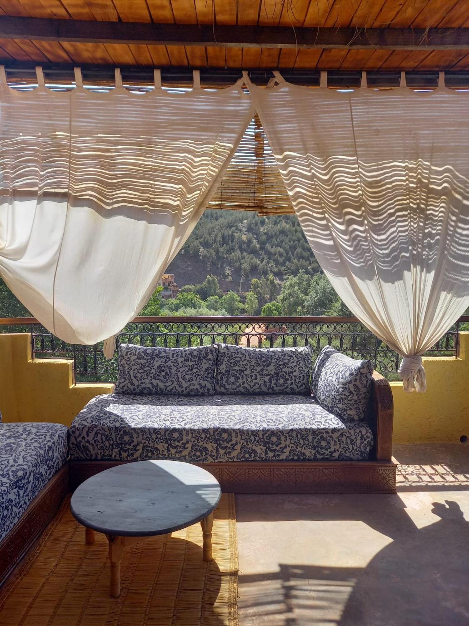 Ourika Timalizene Le Jardin Des Delices Hotel Tamezindert Luaran gambar
